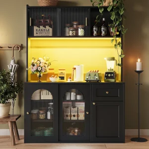 Hoge keukenkast – 120 x 35 x 167 cm – met verstelbare planken + 3 deuren + 1 lade + LED's – MDF + PB – zwart Hoge keukenkast – 120 x 35 x 167 cm – met verstelbare planken + 3 deuren + 1 lade + LED's – MDF + PB – zwart