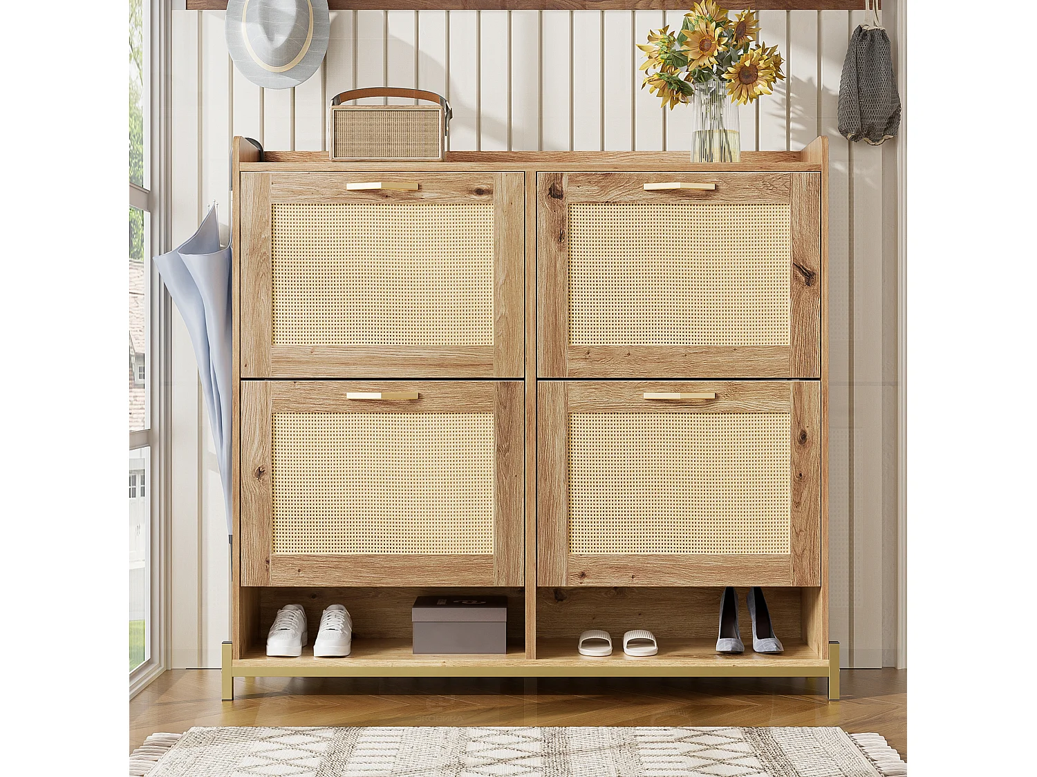 Houten schoenenkast met vier uitklapbare laden, rotandeuren, afmetingen: 108,5 x 24 x 100 cm