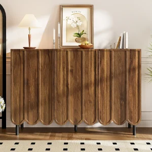 Houten dressoir met 3 gestreepte deuren en verstelbare planken – perfect voor woon- en eetkamers Houten dressoir met 3 gestreepte deuren en verstelbare planken – perfect voor woon- en eetkamers
