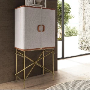 Hoog dressoir, stof, walnoot en goudkleurig gepolijst staal 3272 ANGEL CERDA Hoog dressoir, stof, walnoot en goudkleurig gepolijst staal 3272 ANGEL CERDA
