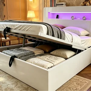 Houten bed met opbergruimte 140×200 cm – met LED-hoofdbord – met geïntegreerd stopcontact – met opbergvakken – wit (matras niet inbegrepen) Houten bed met opbergruimte 140×200 cm – met LED-hoofdbord – met geïntegreerd stopcontact – met opbergvakken – wit (matras niet inbegrepen)
