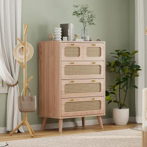 Houten ladekast met 5 lades van natuurlijk rotan en metalen handgrepen – moderne Scandinavische stijl Houten ladekast met 5 lades van natuurlijk rotan en metalen handgrepen – moderne Scandinavische stijl