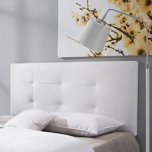 Hoofdeinde gestoffeerd Carla 140×60 cm Wit, Gewatteerd met Schuim, 8 cm dik. Hoofdeinde gestoffeerd Carla 140×60 cm Wit, Gewatteerd met Schuim, 8 cm dik.